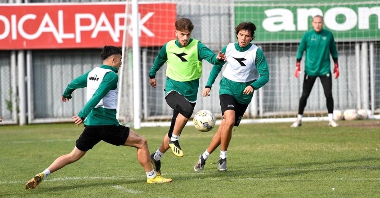 Bursaspor\'da Menemen FK maçı hazırlıkları başladı