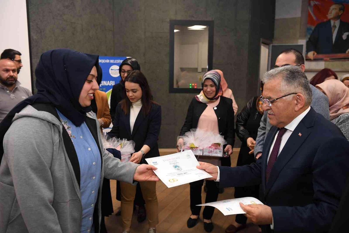 Büyükkılıç: "insanımıza önem veren bir yaklaşım sergilemeye özen gösteriyoruz"