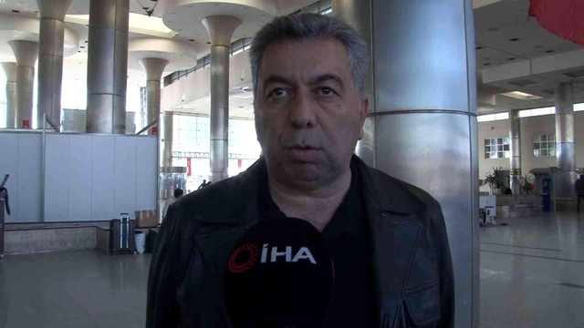 Otogarda 'Halka neden ucuza bilet satıyorsun?' diyerek rakip yazıhaneyi bastılar Otogarda 'Halka neden ucuza bilet satıyorsun?' diyerek rakip yazıhaneyi bastılar