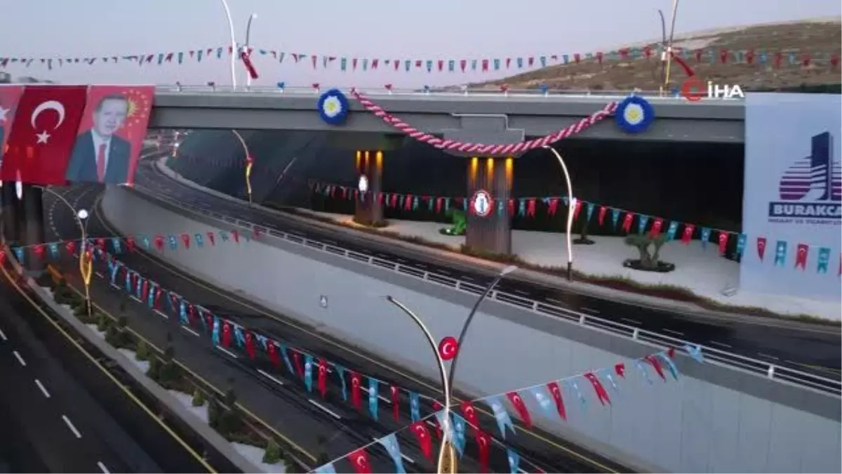 Yeşilvadi 3 katlı akıllı kavşak Cumhurbaşkanı Erdoğan\'ın da katıldığı törenle hizmete açıldı