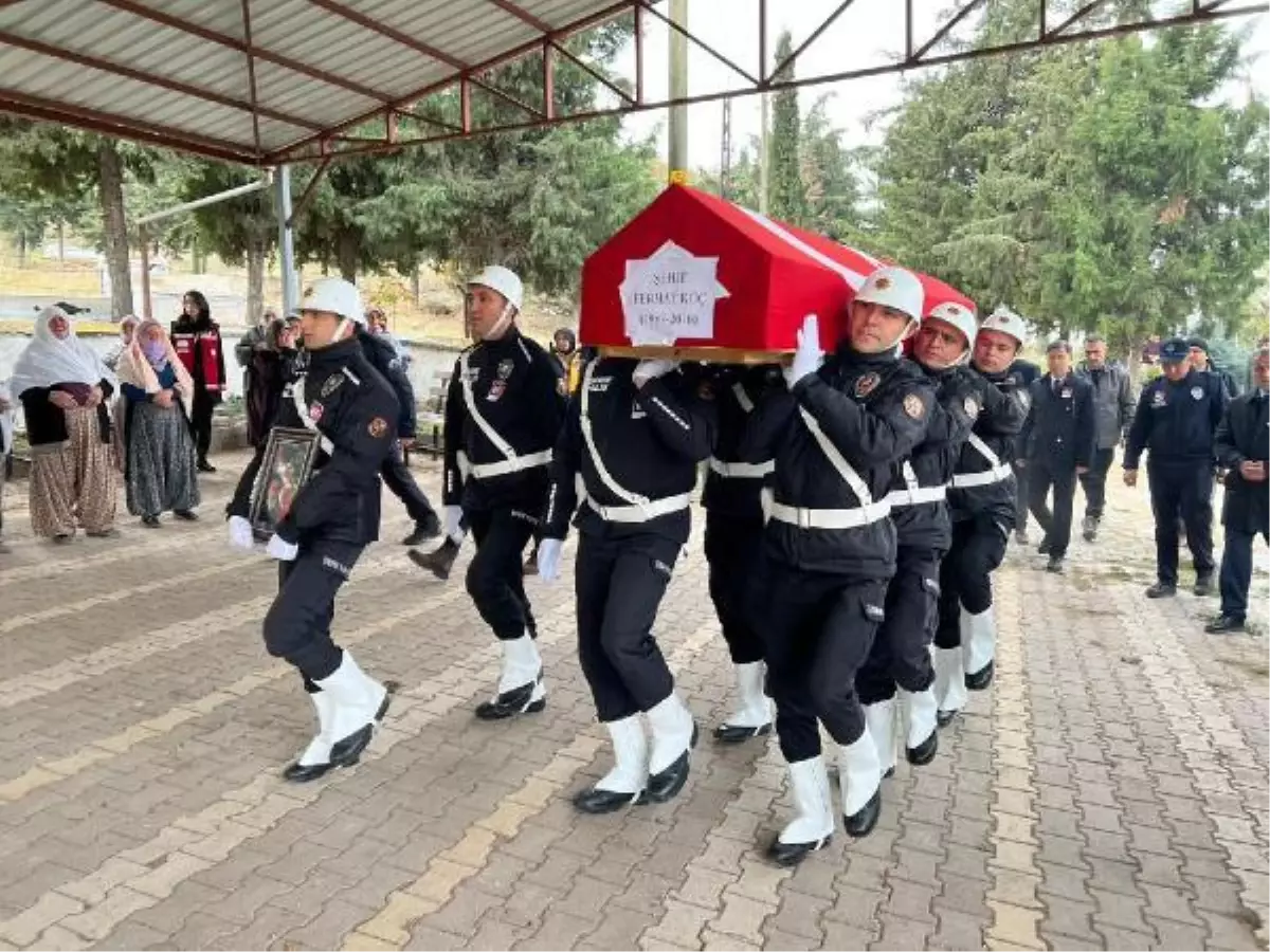 15 Temmuz şehidinin Tokat\'taki kabri ailesinin isteği üzerine Ankara\'ya naklediliyor