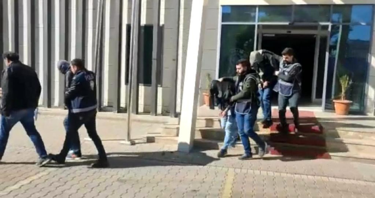 Bismil\'de uyuşturucudan gözaltına 3 şüpheli tutuklandı