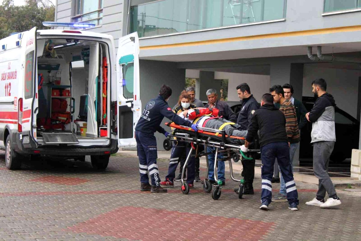 Çatıdan düşen şahıs yaralandı