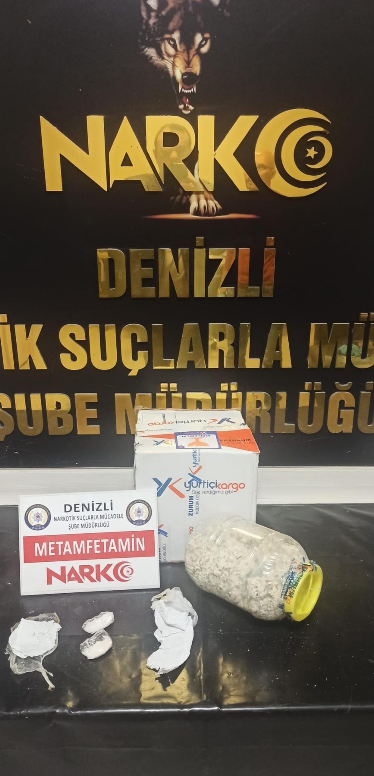 Cep telefonundan eroin, kargoya verilen bidondan metamfetamin çıktı