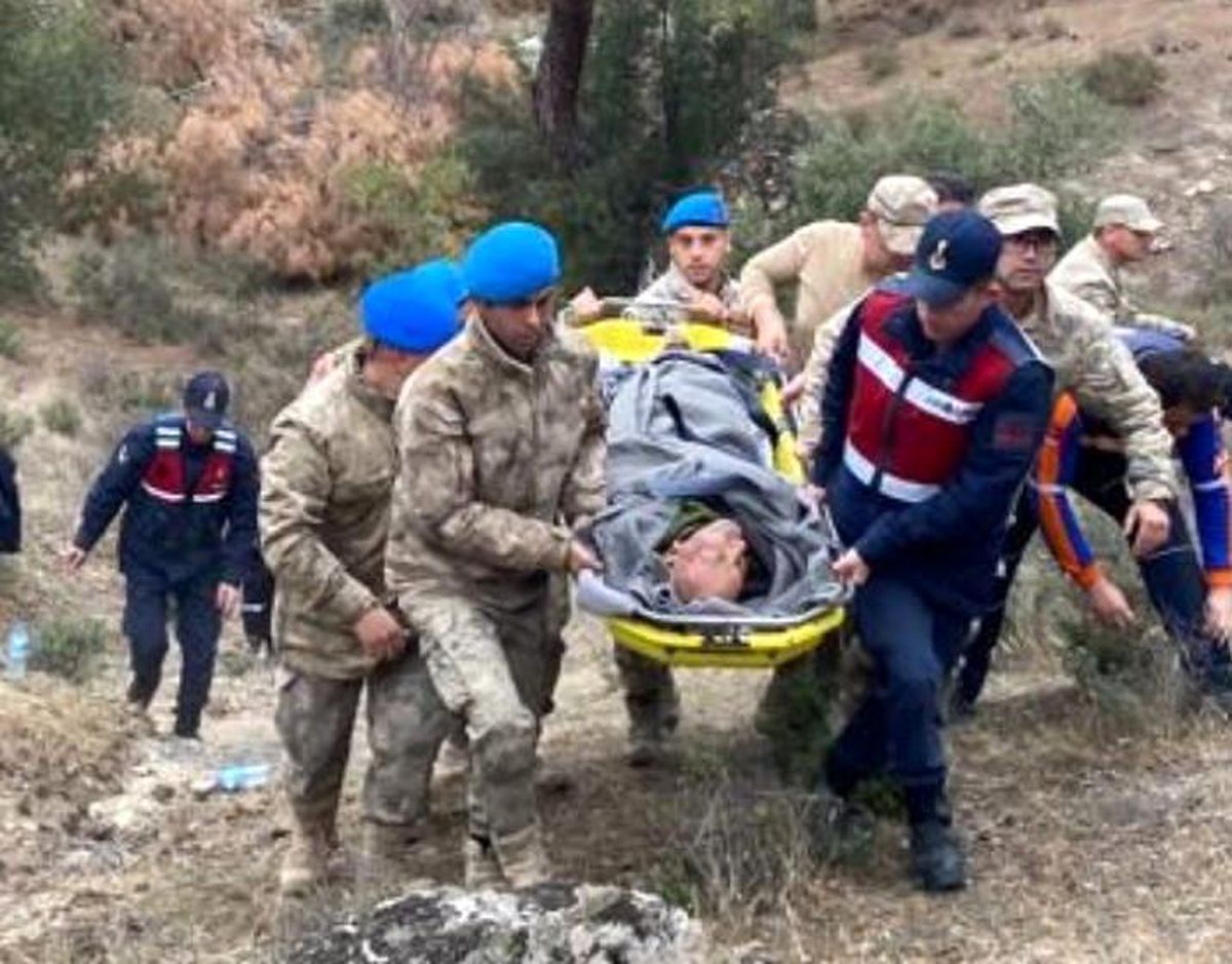 Çine\'de kaybolan şahsı Jandarma ekipleri sağ olarak buldu