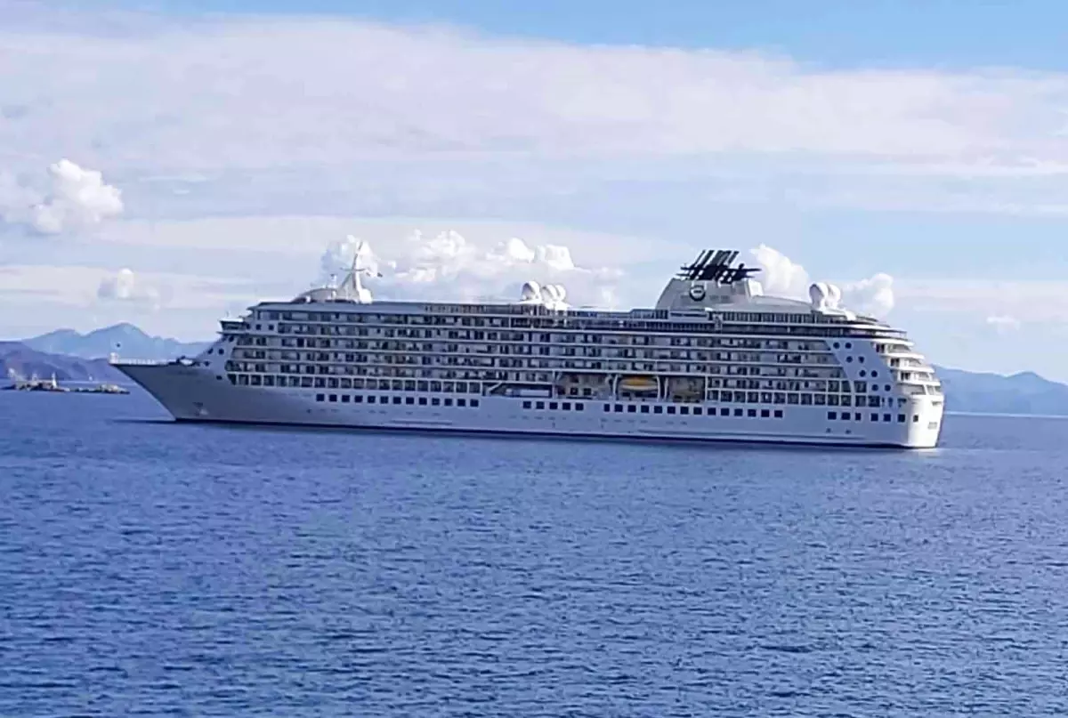 Datça\'ya ilk kez kruvaziyer gemisi geldi