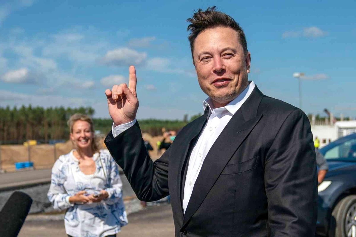 Elon Musk, ABD\'deki ara seçimlerde Cumhuriyetçiler için oy istedi
