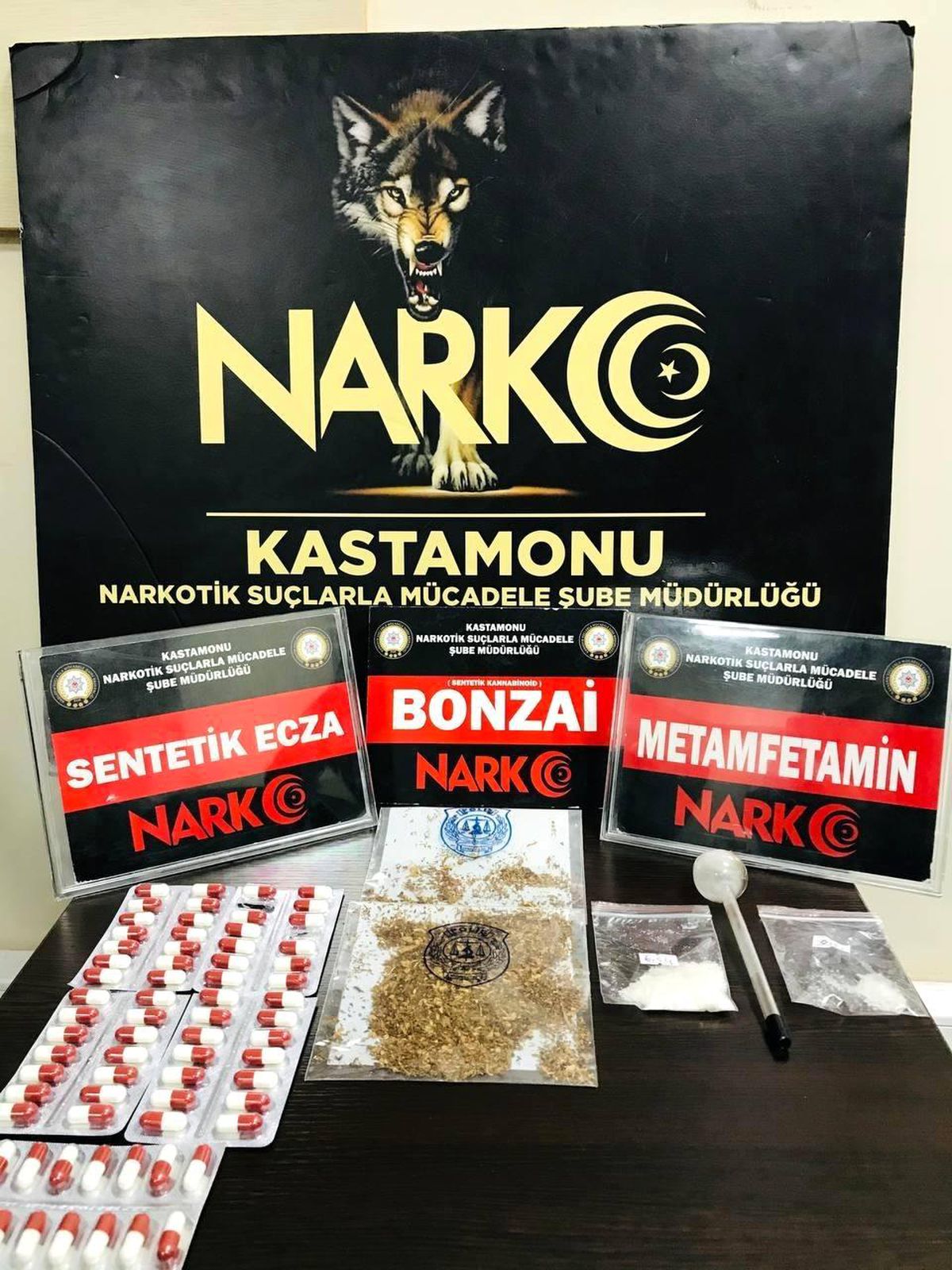 Kastamonu\'da uyuşturucu ile yakalanan 2 şüpheli tutuklandı