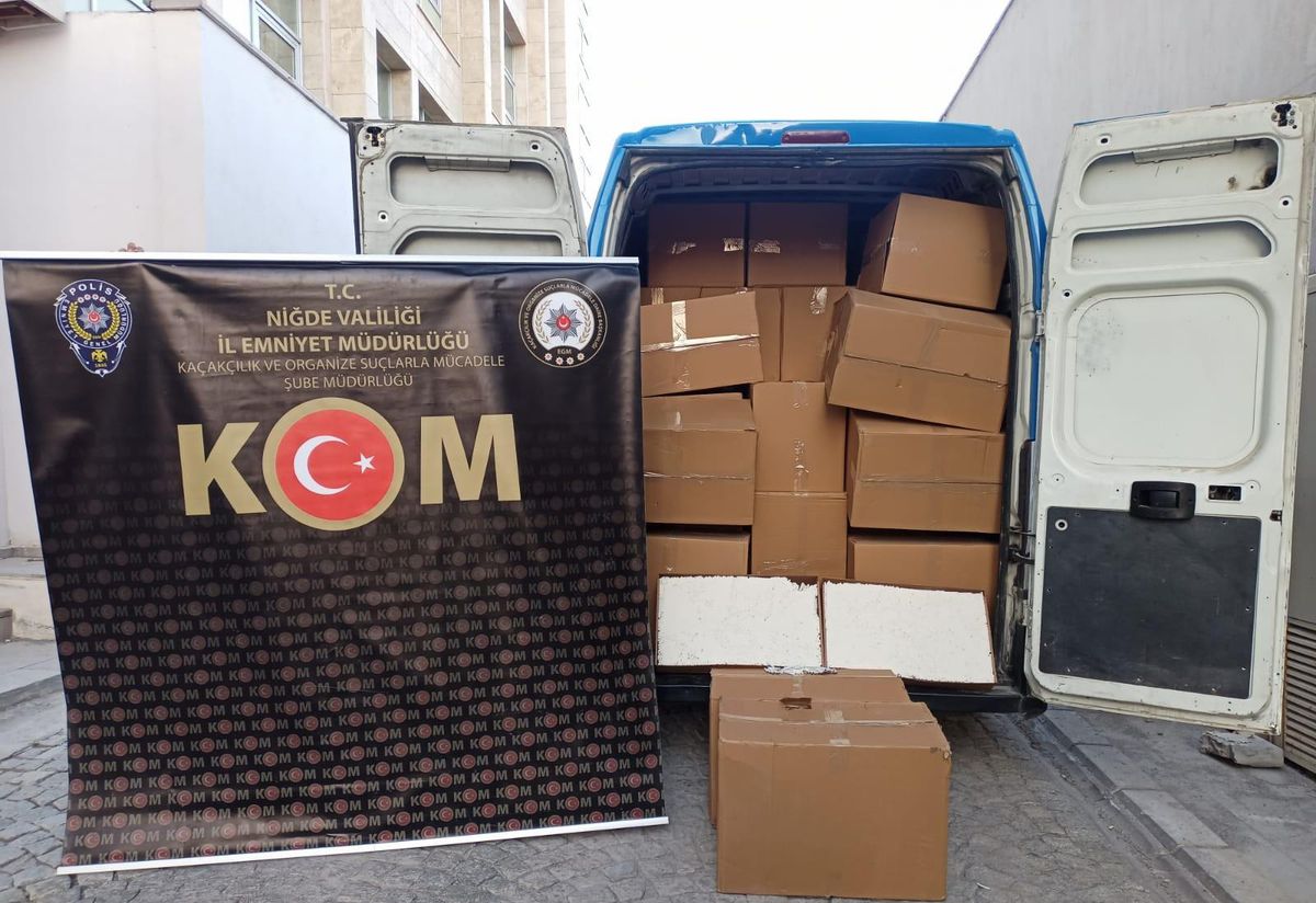 Niğde\'de 2 milyon 100 bin dolu makaron ele geçirildi