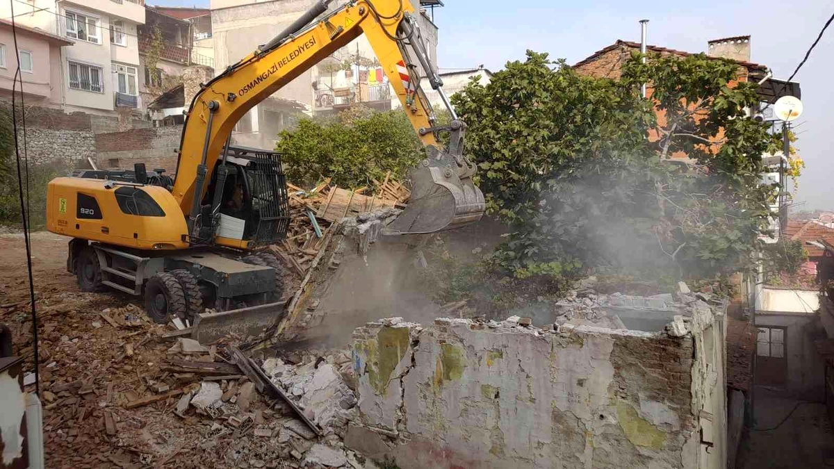 Osmangazi\'den nefes aldıran yıkım
