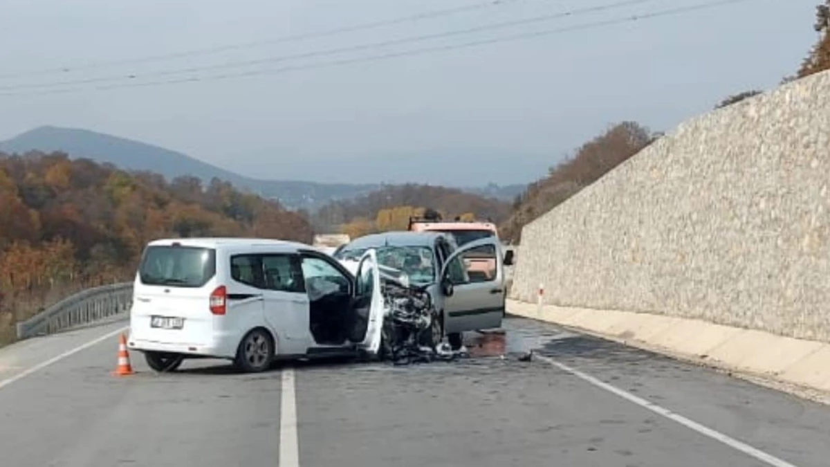 Samsun\'da iki hafif ticari aracın çarpışması sonucu 1 kişi öldü