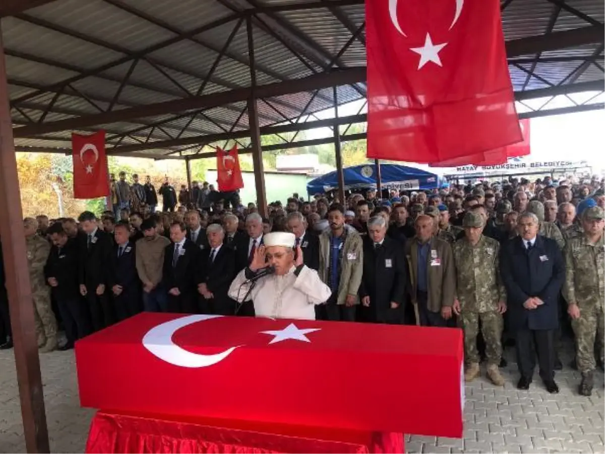 Şehit er İsmail Esmer, Hatay\'da son yolculuğa uğurlandı