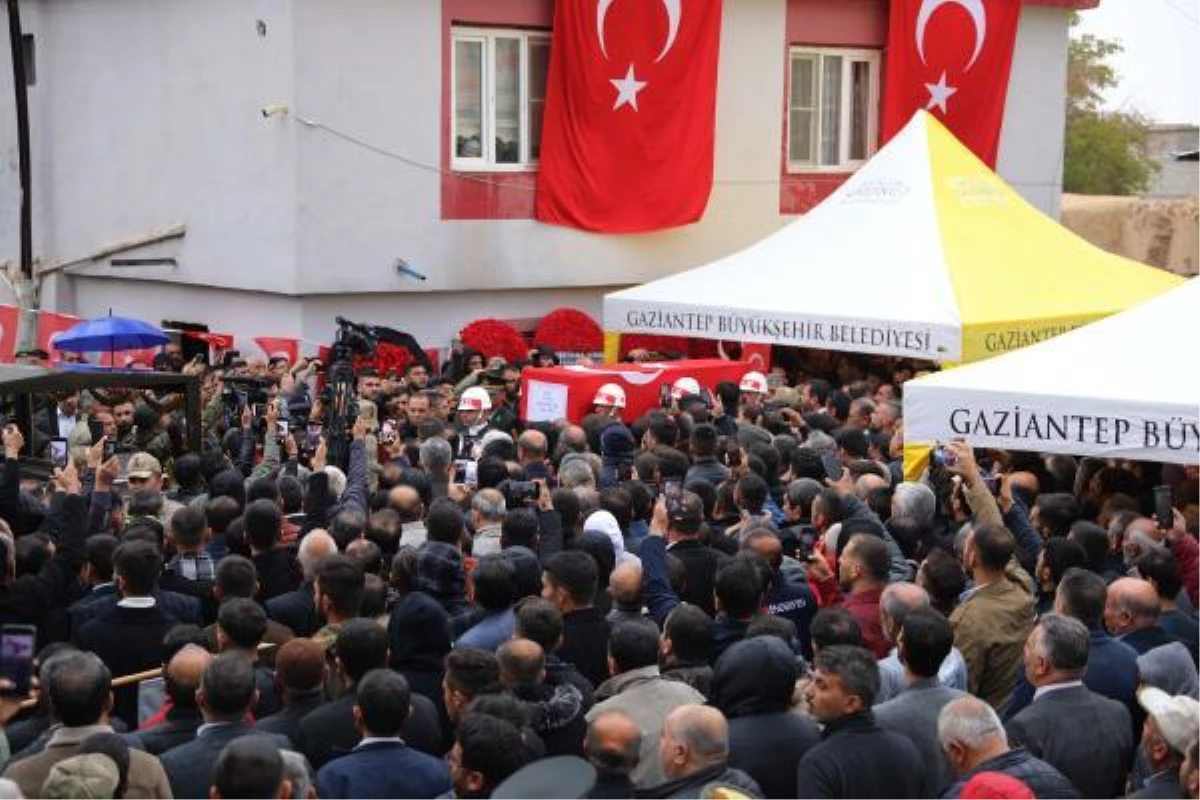 ŞEHİT PİYADE SÖZLEŞMELİ ER ÖZTÜRK, SON YOLCULUĞUNA UĞURLANDI- YENİDEN