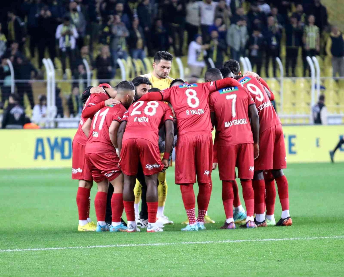 Sivasspor\'un ligdeki galibiyet hasreti 3 maça çıktı