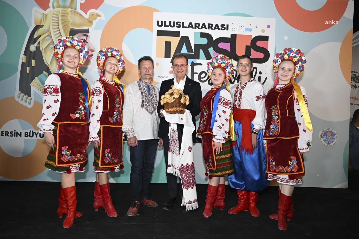Tarsus\'ta Festival Rüzgarı