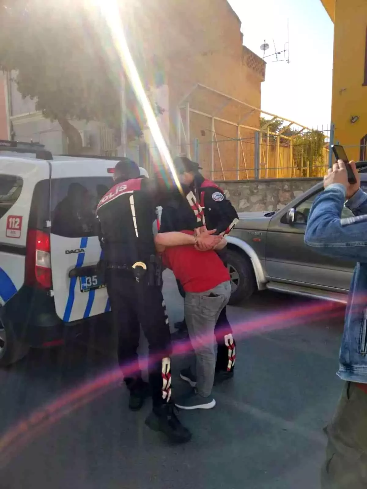 Tire\'de hırsızlık suçundan aranan şüpheli yakalandı