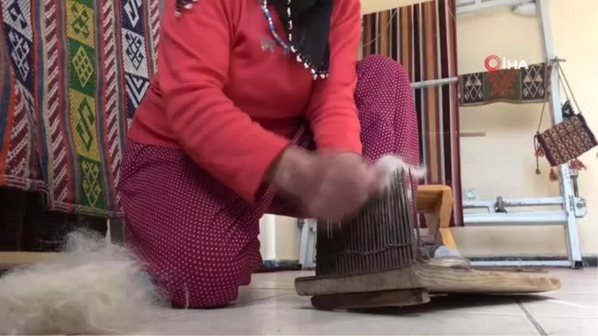 Tunceli'nin kültürel eserlerinden 'cacim', 76 yaşındaki Zerican ninenin elinde hayat buluyor