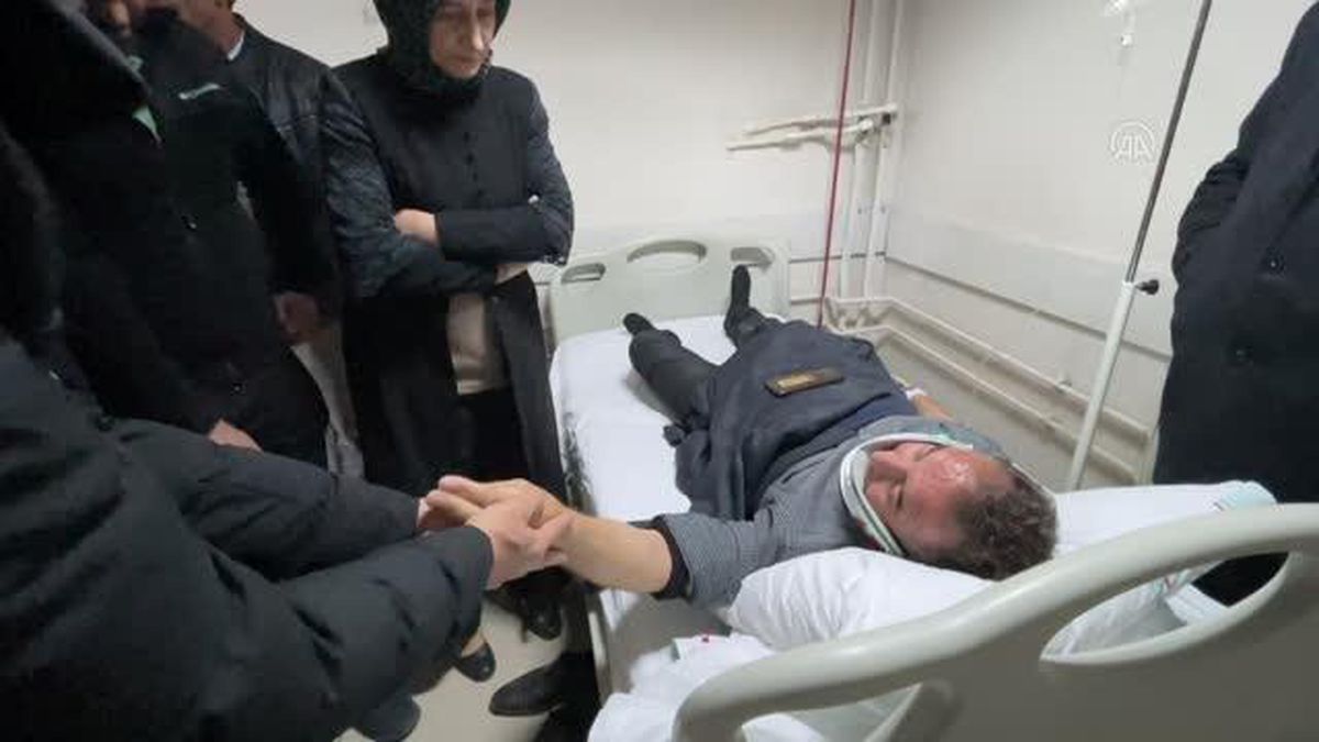 Ağrı'daki trafik kazasından yaralanan yolcular yaşadıklarını anlattı