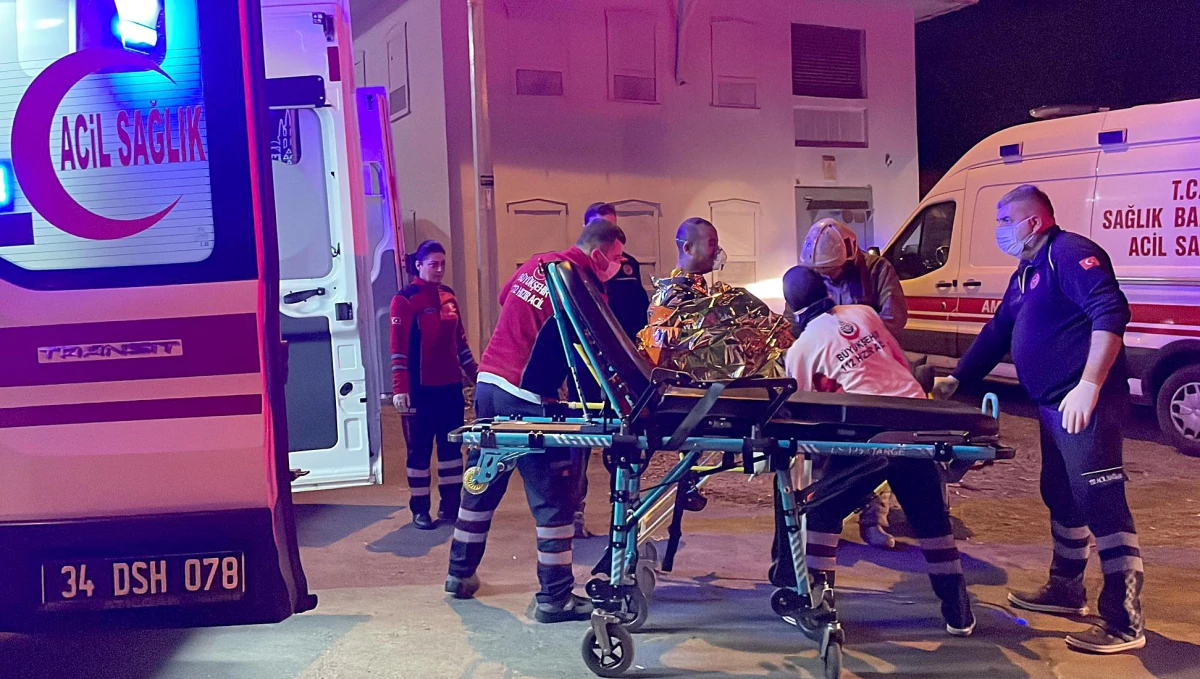 Ataşehir\'de bir iş yerindeki patlamada 2 kişi yaralandı
