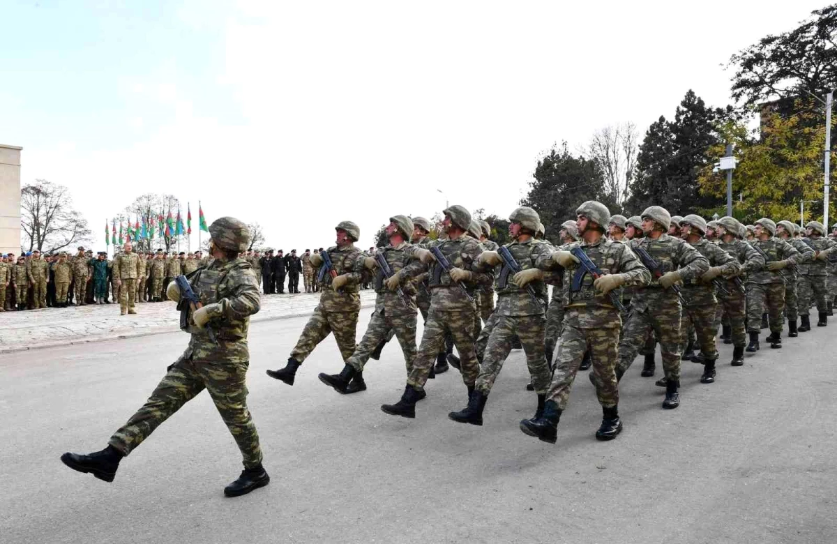 Azerbaycan Cumhurbaşkanı Aliyev: "Bizi zafere götüren güçlü iradeydi, vatan sevgisiydi, askerlerimizin profesyonelliğiydi""Kimseden korkmuyoruz,...