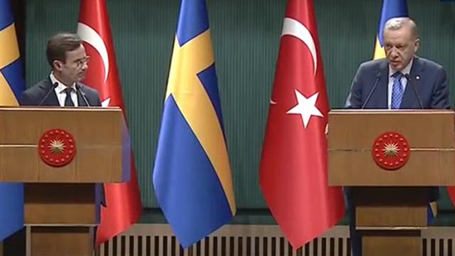 Bir saniye bile gözleri ayırmadı! İşte İsveç başbakanının Erdoğan'ı pür dikkat dinlediği anlar Bir saniye bile gözleri ayırmadı! İşte İsveç başbakanının Erdoğan'ı pür dikkat dinlediği anlar