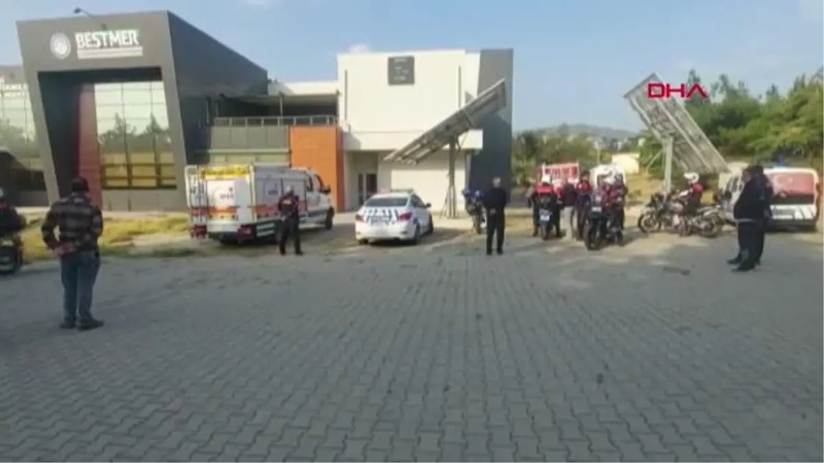 EGE ÜNİVERSİTESİ\'NDE PATLAMA, 2 PERSONEL YARALANDI