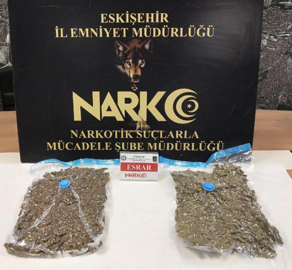 Eskişehir\'de uyuşturucu ticaretine 2 tutuklama