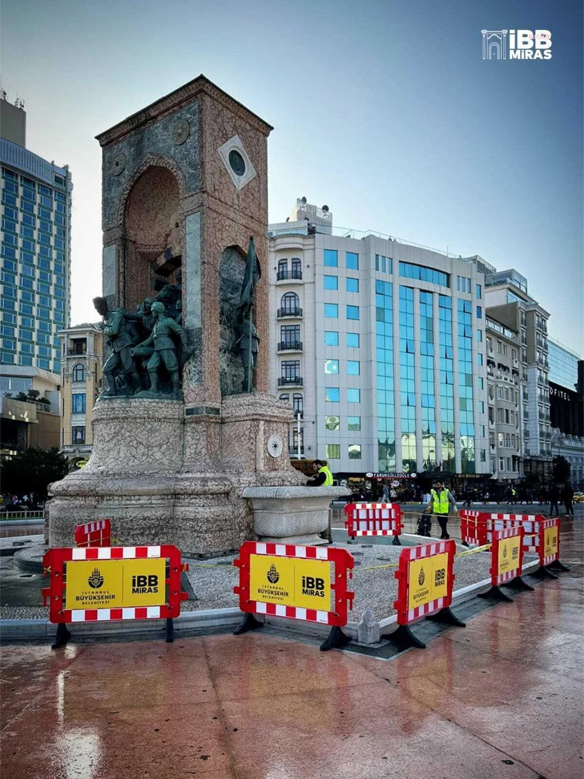 İbb, Taksim Cumhuriyet Anıtı\'nı Restorasyona Aldı