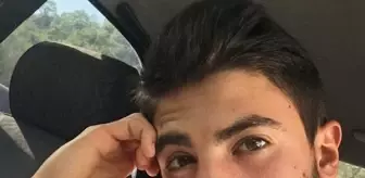 Kamyonetle hafif ticari araç çarpıştı; Berk öldü, 3 kişi yaralı
