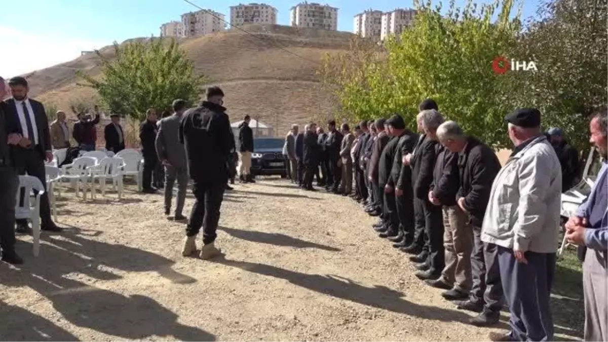 Kaymakam Çimşit, tapu sorunu yaşayan vatandaşlarla bir araya geldi