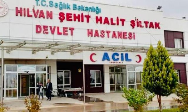 Lisede korkunç olay! 3 kız öğrenci fare zehri kattıkları kolayı içip ölmeyi bekledi Lisede korkunç olay! 3 kız öğrenci fare zehri kattıkları kolayı içip ölmeyi bekledi