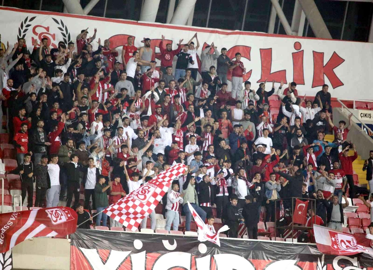 Sivasspor ile Ümraniyespor maçının biletleri satışta