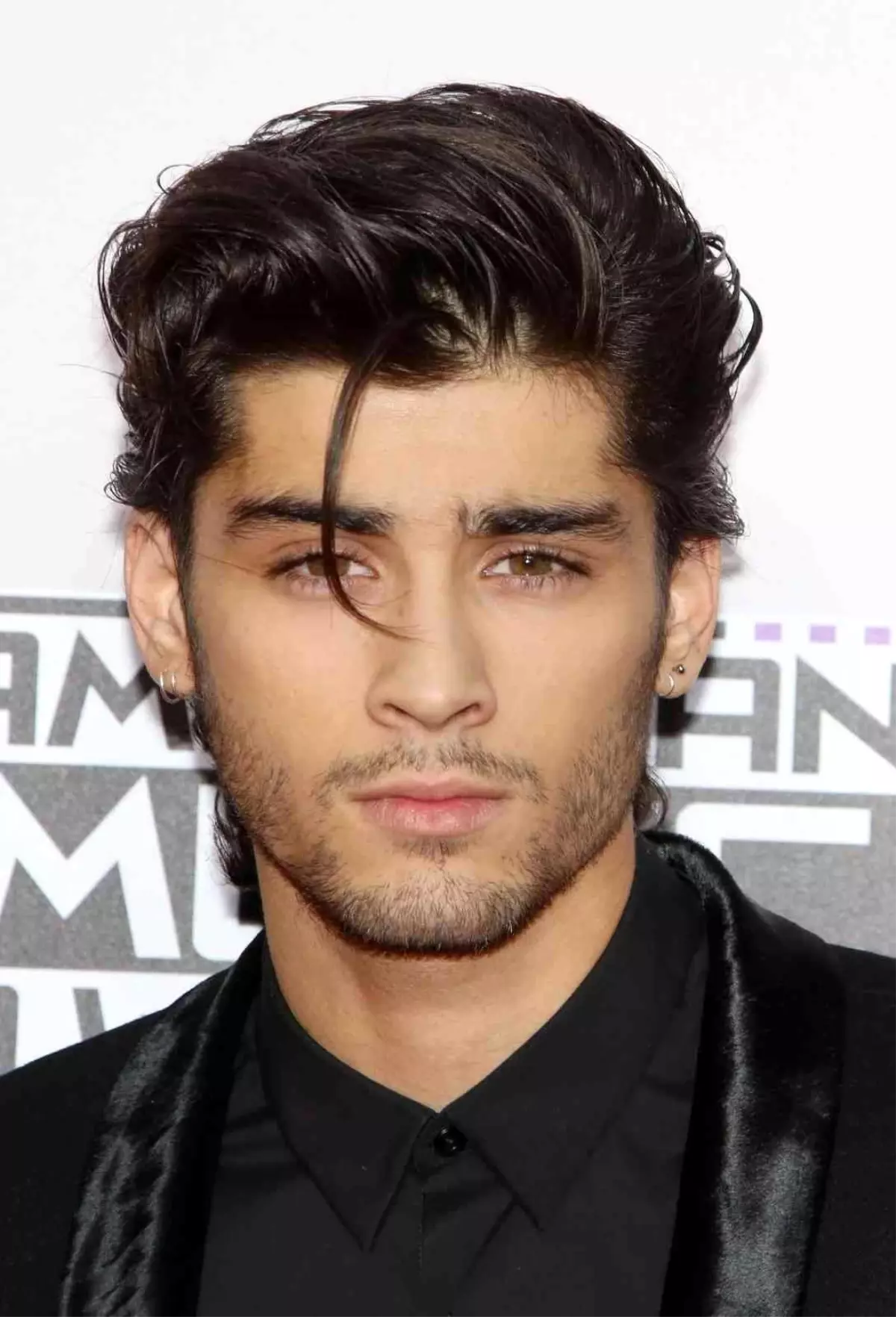 Ünlü şarkıcı Zayn Malik\'ten, İngiltere Başbakanı Sunak\'a ücretsiz okul yemeği çağrısı