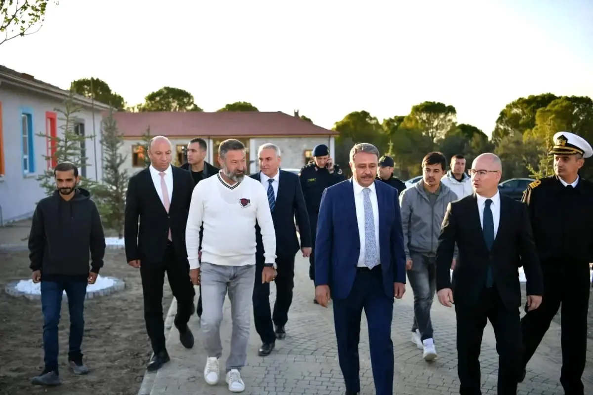 Vali Şıldak Ayvalık\'ta incelemelerde bulundu