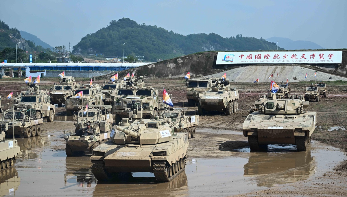 14. Airshow China\'da Kara Destek Ekipmanları Sergilendi