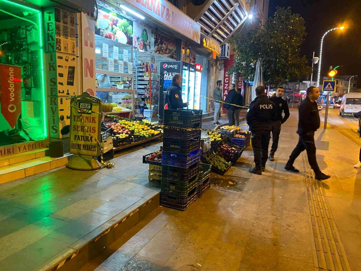 Antalya\'da manav dükkanına silahlı saldırı