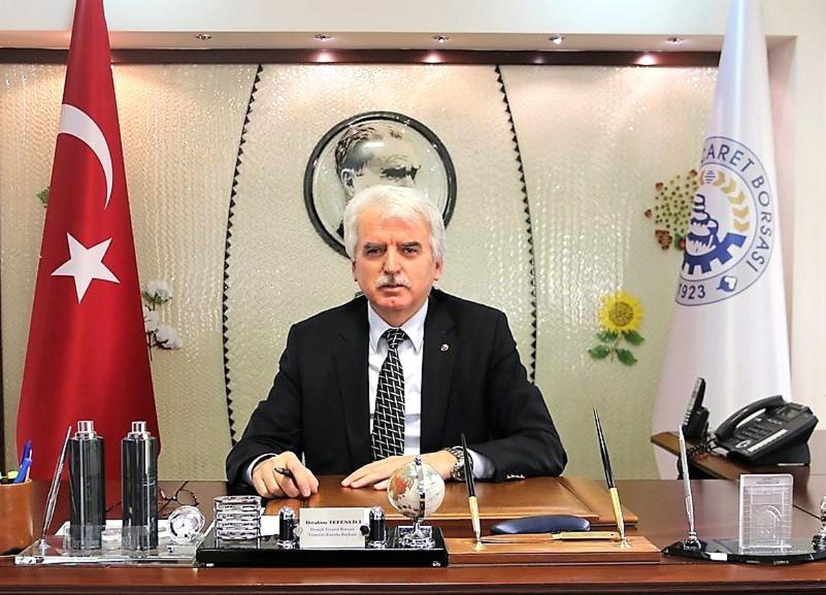 Başkan Tefenlili; "Atatürk, tüm dünyanın örnek aldığı dahi bir devlet adamıdır"
