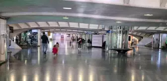 Belçika'da işçiler genel greve gitti