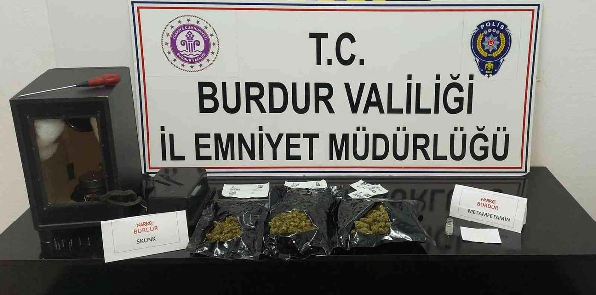 Burdur\'da uyuşturucu operasyonu: 2 tutuklama