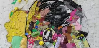 Hatay'da öğrenciler atık plastik ve metallerden Atatürk portresi yaptı