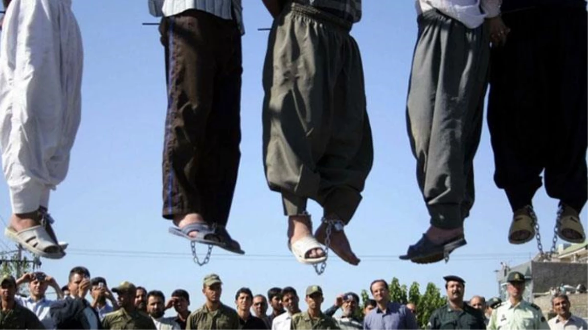 İran\'dan dünyayı ayağa kaldıran karar! 15 bine yakın protestocuya ölüm cezası verilmesi onaylandı