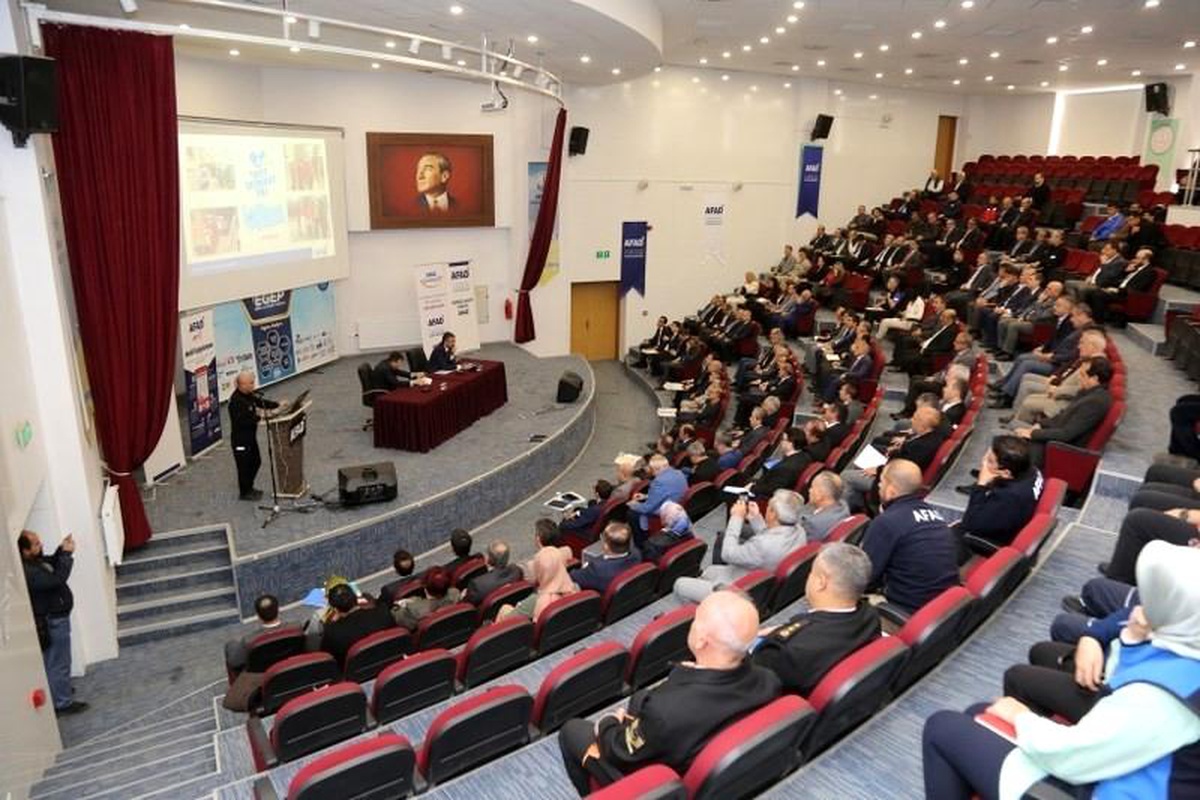 Kütahya\'da 12 Kasım günü saat 18.57\'de "Çök-Kapan-Tutun Tatbikatı" yapılacak