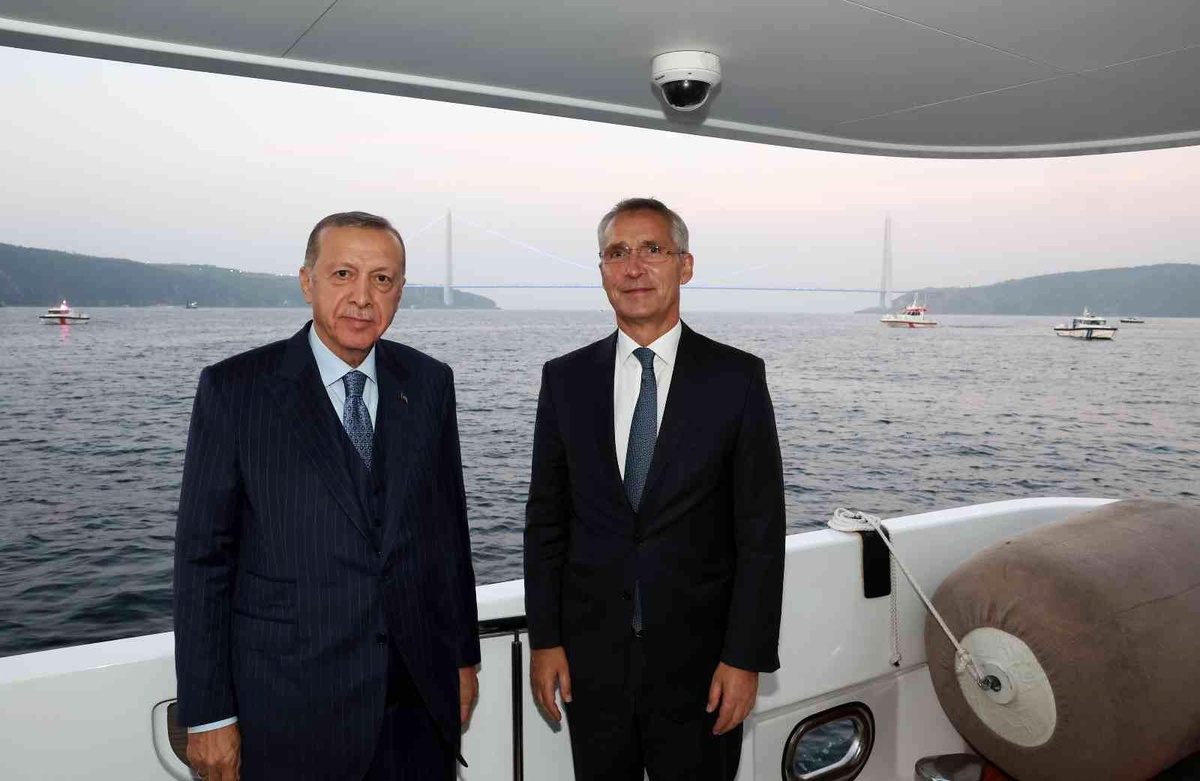 NATO\'dan Türkiye\'nin tahıl anlaşmasındaki rolüne övgü