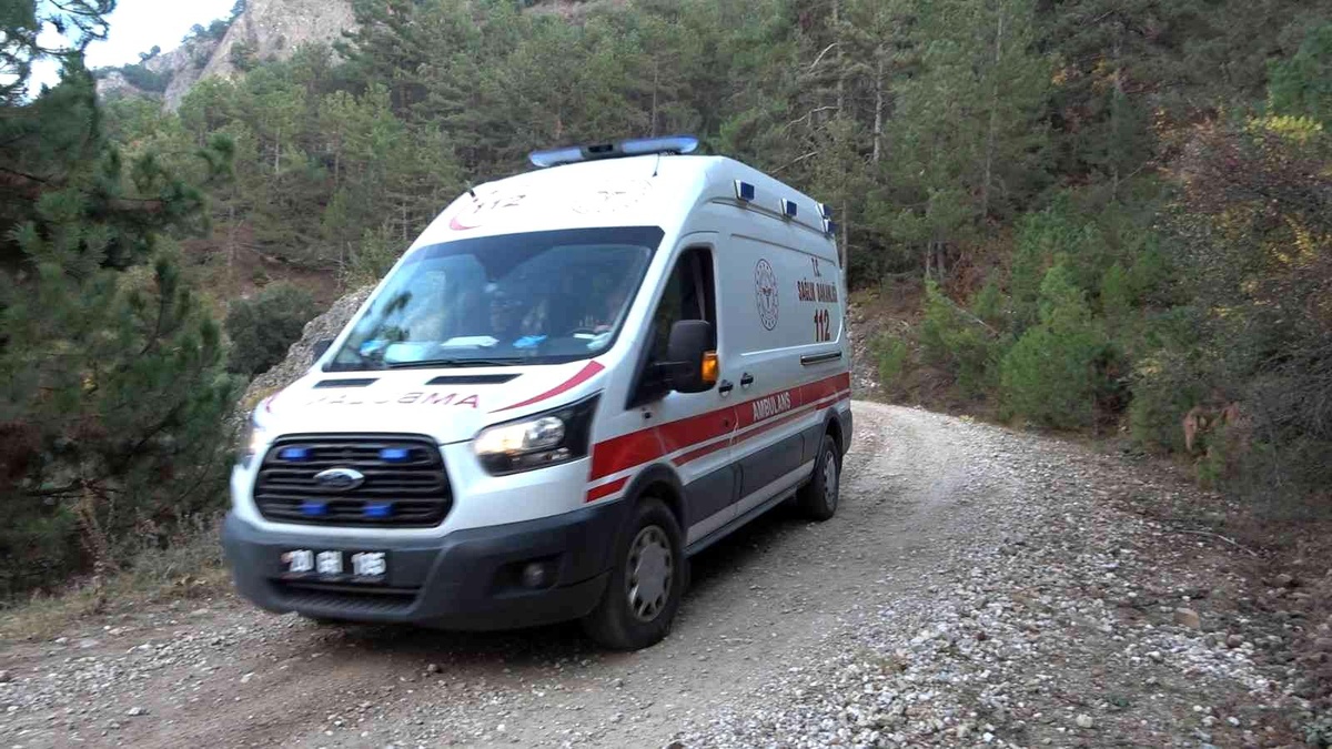 Ormanda bisikletten düşüp kan kaybeden genç için seferber oldular