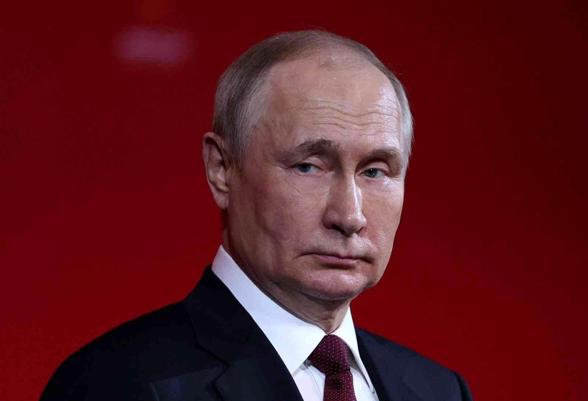 Putin, eş cinselliği "yıkıcı değerler" kategorisine alan kararnameyi imzaladı