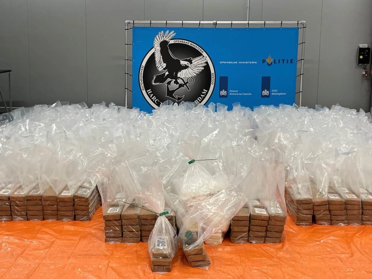 Rotterdam Limanı\'nda 2 ton 814 kilogram kokain ele geçirildi