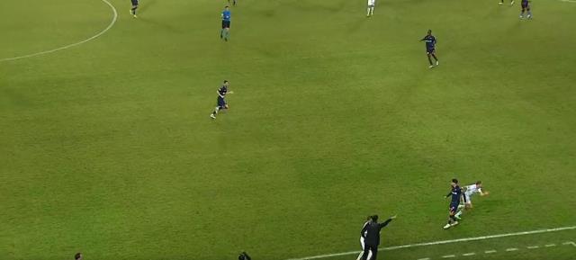 Teknik direktör asist yaptı! Volkan'dan futbol tarihinde görülmemiş hareket