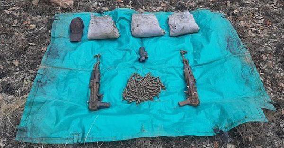 Tunceli\'de sığınakta teröristlerin silah ve mühimmatı ele geçirildi