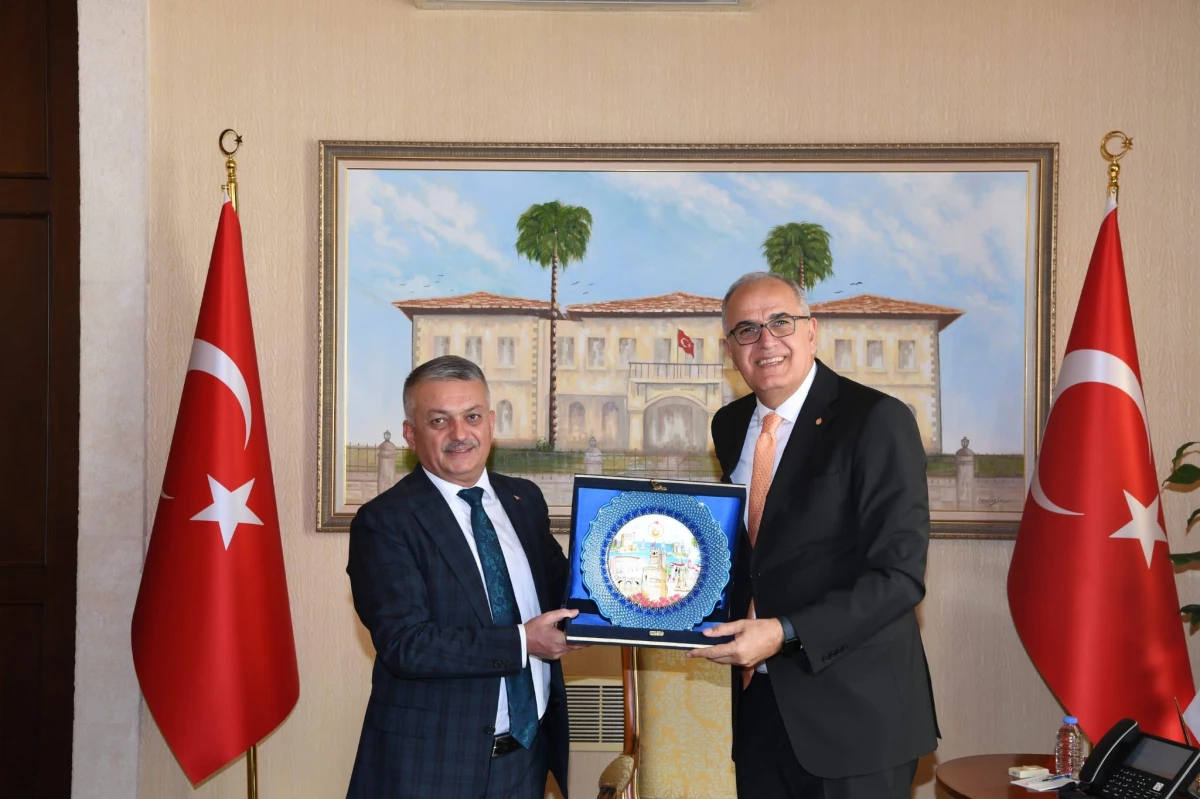 TVF yönetimi Antalya\'da ziyaretlerde bulundu