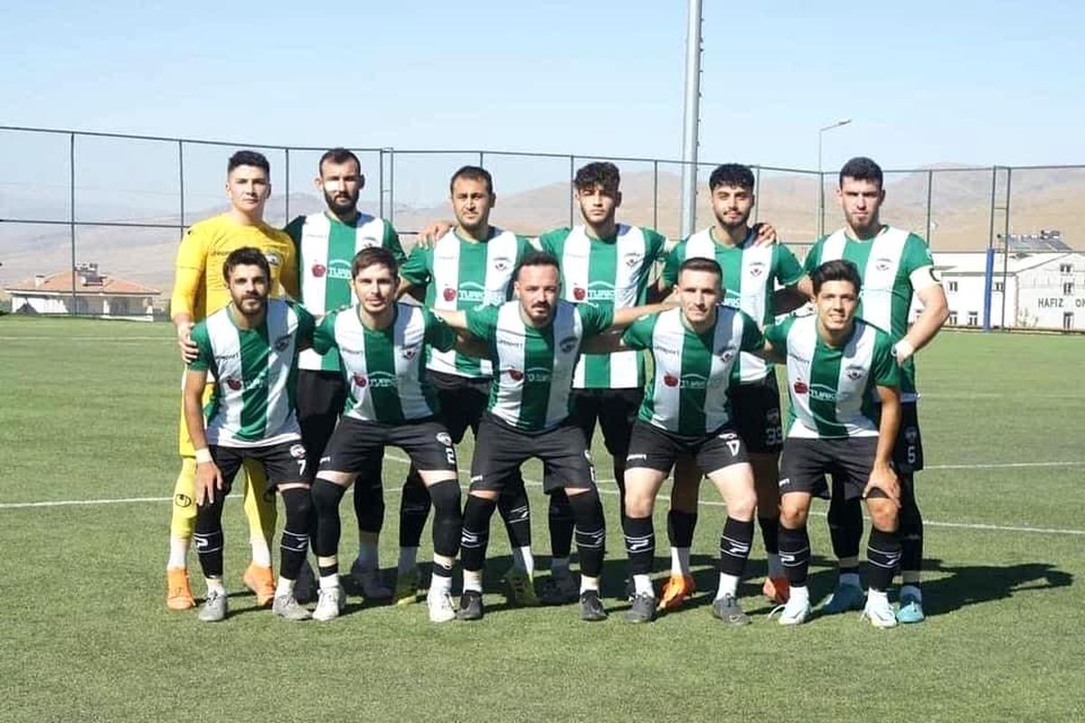 Yahyalıspor\'un aklı BAL\'da kaldı